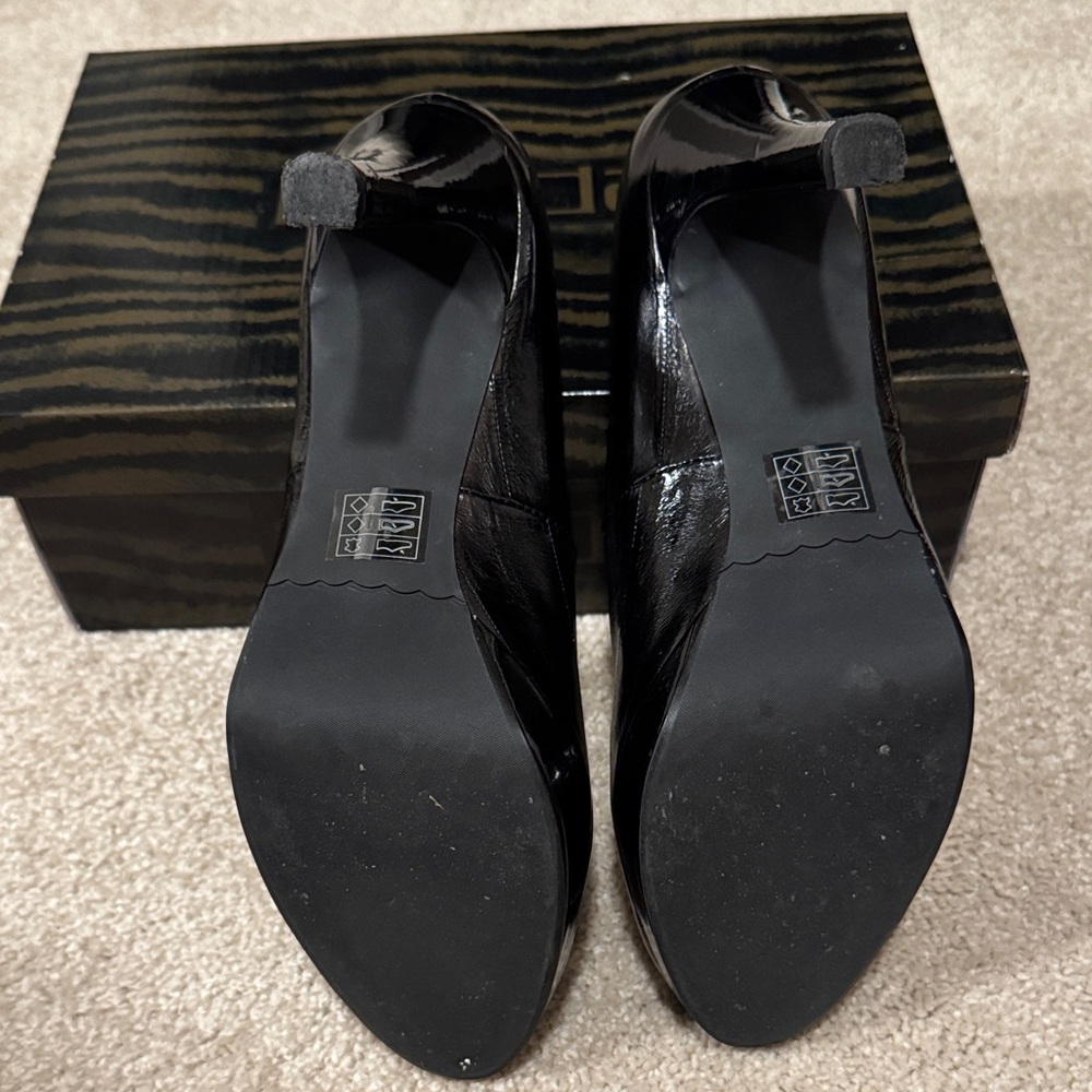 Moda Glossy Black Women's Heels - Picture 7 of 7